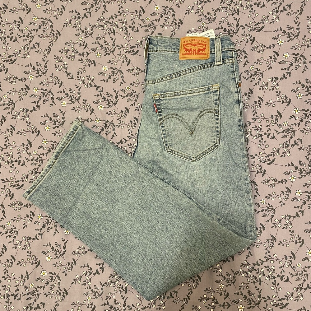 SOLD levi's Ribcage Straight Ankle Jeans